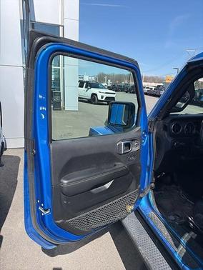 Hydro Blue Pearlcoat 2020 Jeep Gladiator Overland