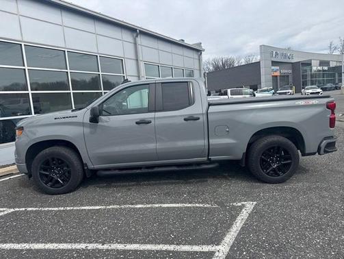 Slate Gray Metallic 2024 Chevrolet Silverado 1500 Custom