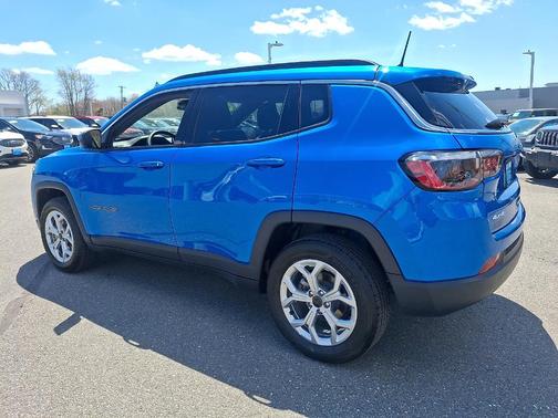 Hydro Blue Pearlcoat 2025 Jeep Compass Latitude