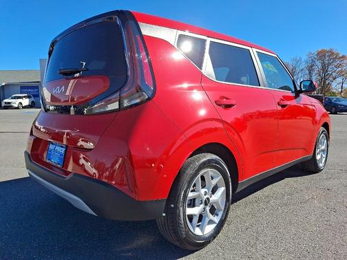 2024 Kia Soul LX