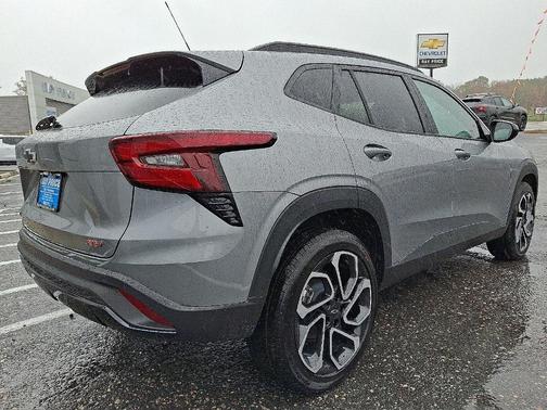 Sterling Gray Metallic 2026 Chevrolet Trax 2RS