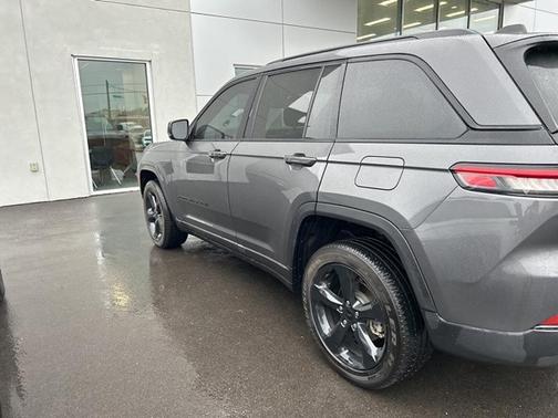 2024 Jeep Grand Cherokee Laredo