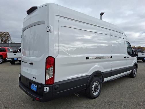 2026 Ford Transit-350 
