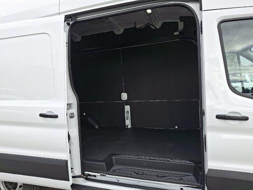 2026 Ford Transit-350 