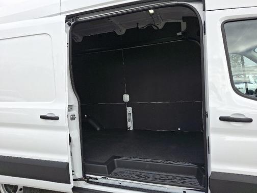 2026 Ford Transit-350 