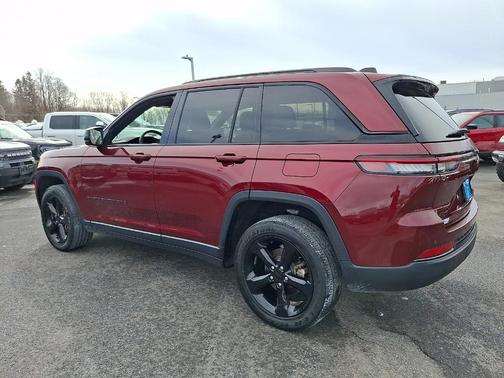 2023 Jeep Grand Cherokee Altitude