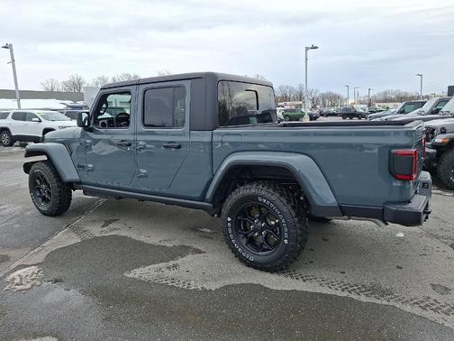 2026 Jeep Gladiator Sport