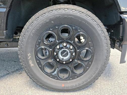 2025 Ford F-350 Lariat Super Duty