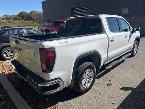 2024 GMC Sierra 1500 SLE