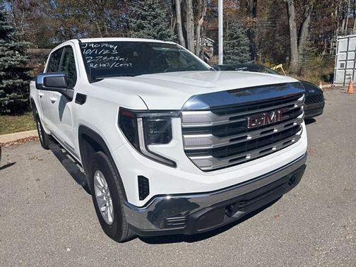 2024 GMC Sierra 1500 SLE