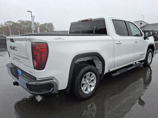 2024 GMC Sierra 1500 SLE