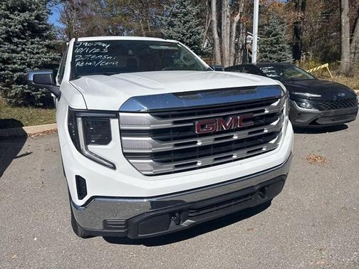 2024 GMC Sierra 1500 SLE