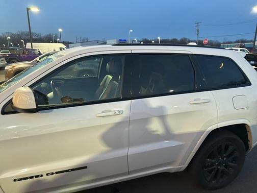 2021 Jeep Grand Cherokee Laredo