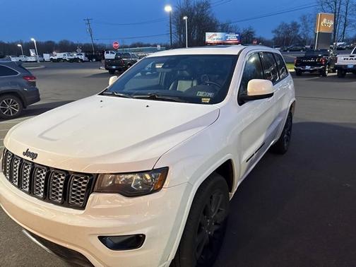 2021 Jeep Grand Cherokee Laredo