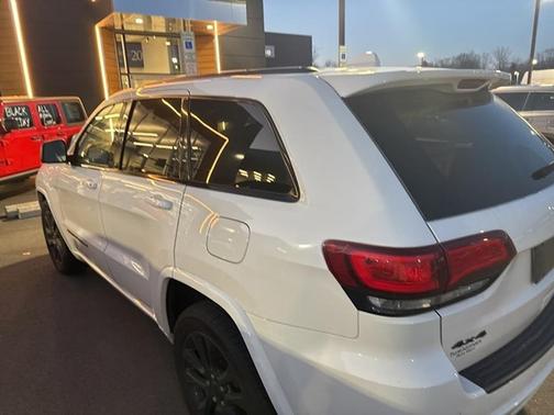 2021 Jeep Grand Cherokee Laredo