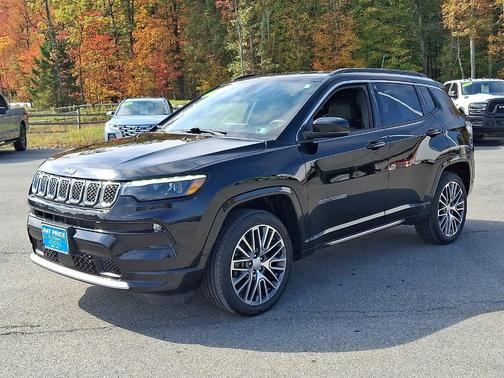 Diamond Black 2024 Jeep Compass Limited