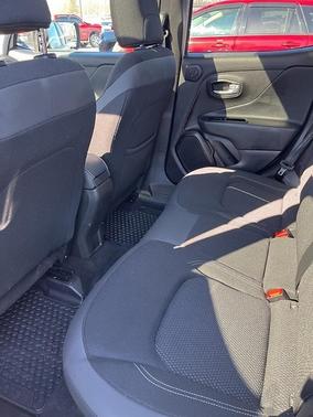 2023 Jeep Renegade Altitude