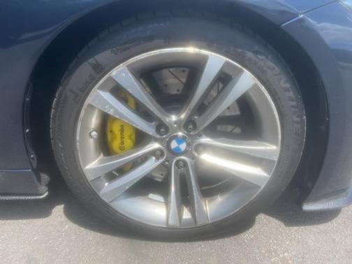 2017 BMW 330 i xDrive