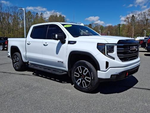 Summit White 2025 GMC Sierra 1500 AT4