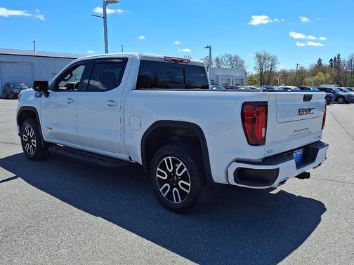 Summit White 2025 GMC Sierra 1500 AT4