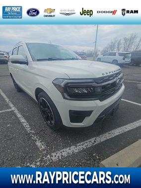 Star White 2022 Ford Expedition Limited