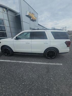 Star White 2022 Ford Expedition Limited