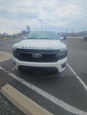Star White 2022 Ford Expedition Limited