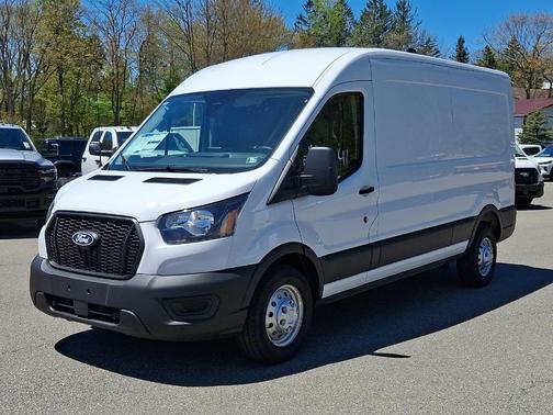 Oxford White Clearcoat 2026 Ford Transit-250 148 WB Medium Roof Cargo