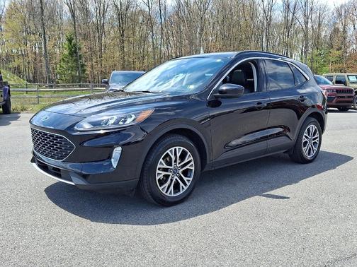 Agate Black Metallic 2022 Ford Escape SEL