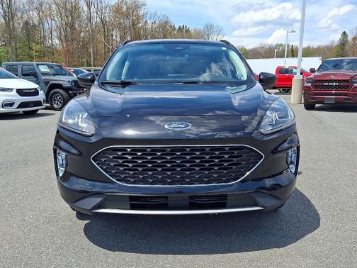 Agate Black Metallic 2022 Ford Escape SEL