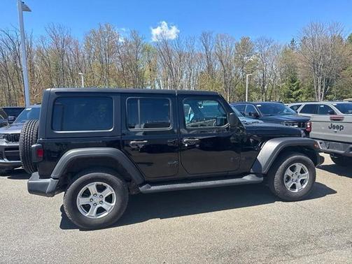 Black Clearcoat 2022 Jeep Wrangler Unlimited Sport S