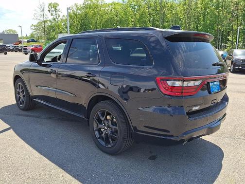 Night 2026 Dodge Durango GT HEMI V8