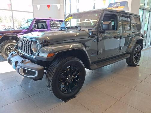 2025 Jeep Wrangler 4xe Sahara