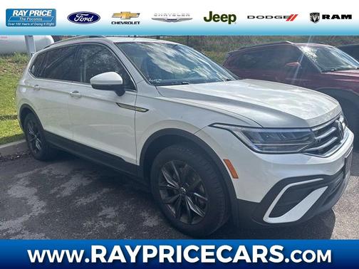 Opal White Pearl Effect 2023 Volkswagen Tiguan 2.0T SE