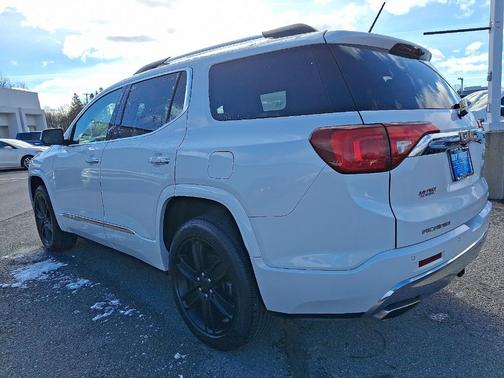 2019 GMC Acadia Denali