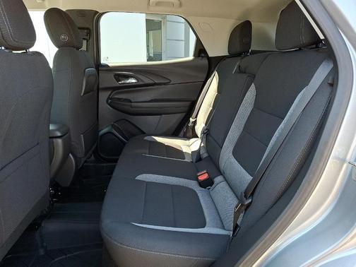Sterling Gray Metallic 2026 Chevrolet Trailblazer LT