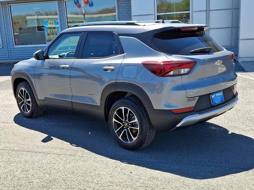 Sterling Gray Metallic 2026 Chevrolet Trailblazer LT