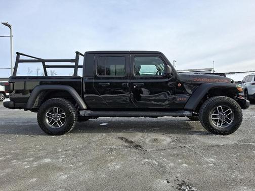 2024 Jeep Gladiator Mojave