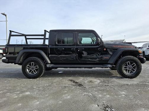2024 Jeep Gladiator Mojave