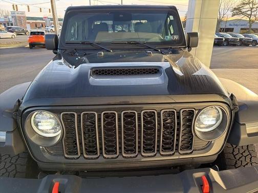 2024 Jeep Gladiator Mojave