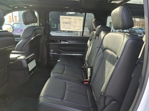 Bright White Clearcoat 2026 Jeep Grand Wagoneer Summit
