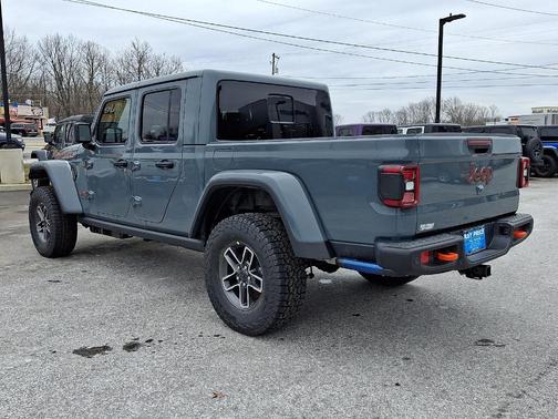 Anvil Clearcoat 2026 Jeep Gladiator Mojave