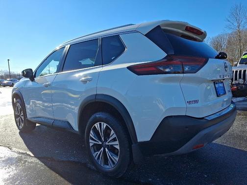 2022 Nissan Rogue SV