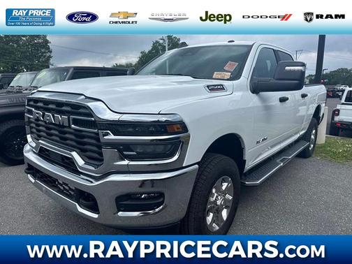 Bright White Clearcoat 2026 RAM 2500 Big Horn