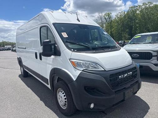 Bright White Clearcoat 2026 RAM ProMaster 2500 High Roof