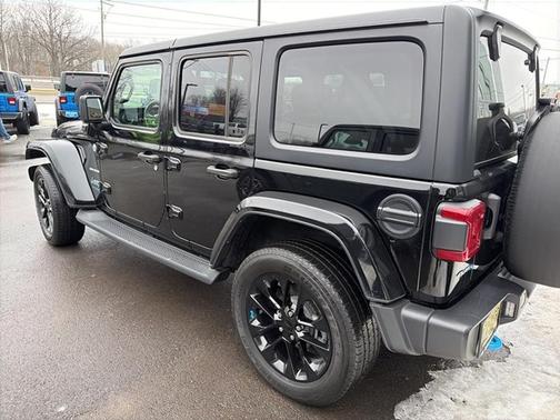 2022 Jeep Wrangler Unlimited 4xe Sahara