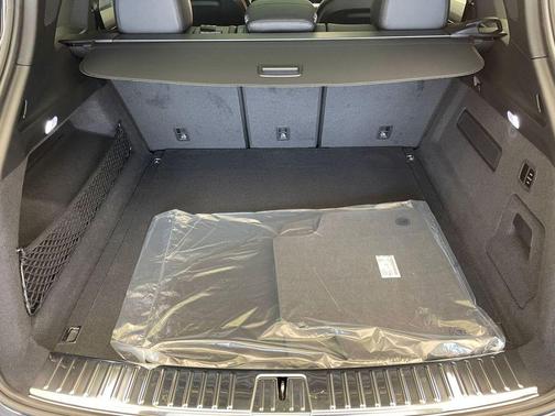 Blue Metallic 2026 Porsche Cayenne Cayenne