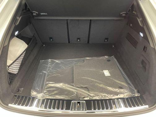 White 2026 Porsche Cayenne Cayenne