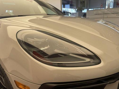 Chalk 2026 Porsche Macan Macan S