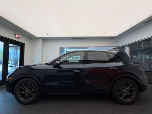 Blue Metallic 2026 Porsche Cayenne Cayenne